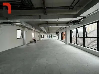 Sala Comercial à venda, 232m² no Centro, Curitiba