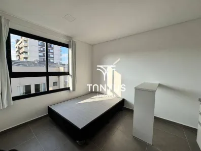 Apartamento para alugar, 19m² no Rebouças, Curitiba