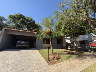 Casa de Condomínio com 3 Quartos à venda, 165m² no Condomínio Vale do Arvoredo, Londrina