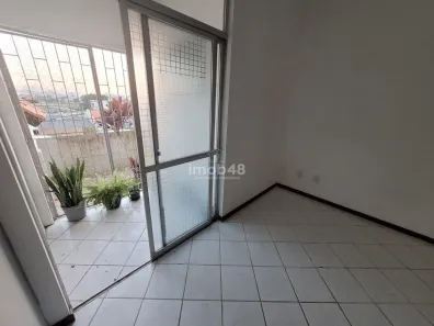 Apartamento com 2 Quartos à venda, 50m² no Coqueiros, Florianópolis