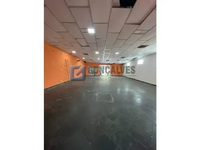 Galpão/Depósito/Armazém para alugar, 400m² no Baeta Neves, São Bernardo do Campo