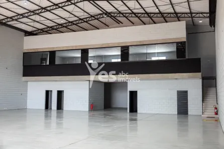 Galpão/Depósito/Armazém para alugar, 720m² no Vila Valparaíso, Santo André