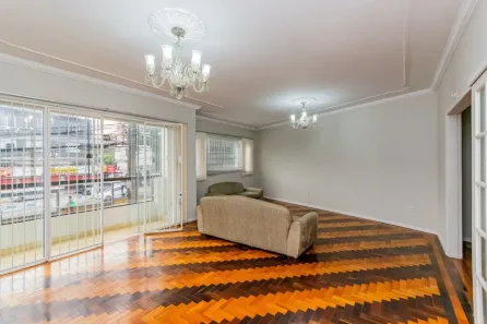 Apartamento com 3 Quartos para alugar, 151m² no Petrópolis, Porto Alegre