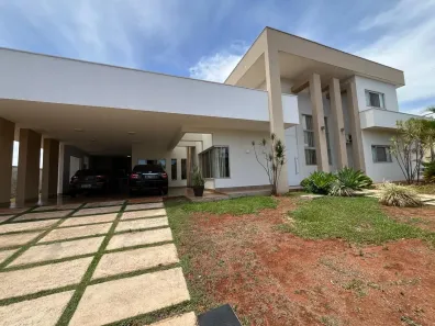 Casa de Condomínio com 4 Quartos à venda, 400m² no Região dos Lagos, Brasília