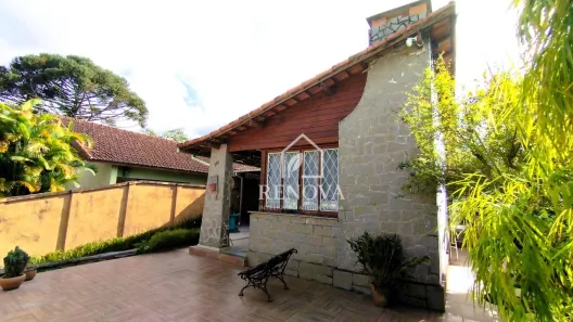 Casa com 3 Quartos à venda, 185m² no Jardim Cascata, Teresópolis