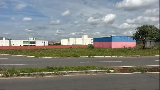 Lote/Terreno à venda, 2680m² no Residencial Itaipu, Goiânia