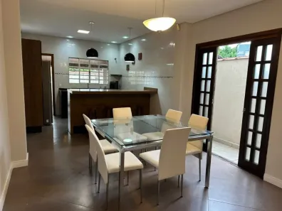 Sobrado com 3 Quartos para alugar, 165m² no Jardim das Indústrias, São José dos Campos