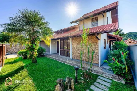 Casa de Condomínio com 4 Quartos à venda, 258m² no Vorstadt, Blumenau