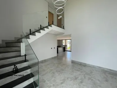 Sobrado com 4 Quartos à venda, 183m² no Jardins Bolonha, Senador Canedo