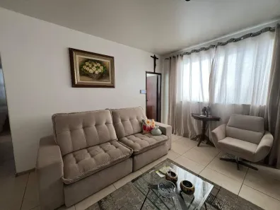 Casa com 6 Quartos para alugar, 250m² no Cerqueira Lima, Itaúna