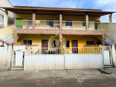 com 8 Quartos à venda, 192m² no Praça da Bandeira, Araruama