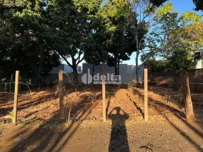 Lote/Terreno à venda, 360m² no Jardim Ipanema, Uberlândia