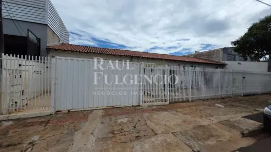 Casa com 3 Quartos à venda, 500m² no Operária, Londrina