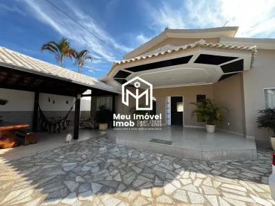 Casa com 5 Quartos à venda, 250m² no Taguatinga Sul, Brasília