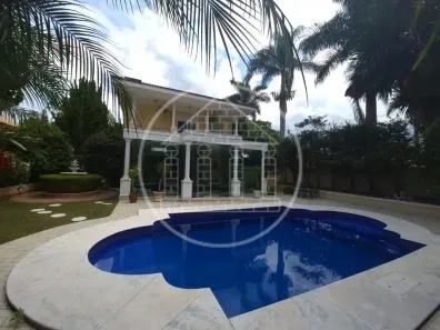 Sobrado com 4 Quartos à venda, 332m² no Interlagos, São Paulo