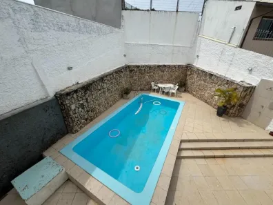 Casa com 3 Quartos à venda, 150m² no Hauer, Curitiba