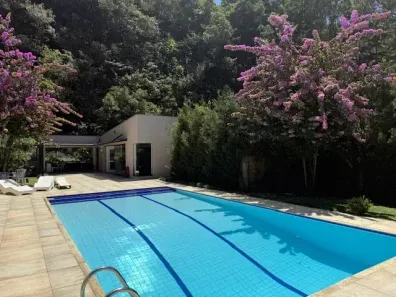 Casa com 4 Quartos à venda, 400m² no Castelanea, Petrópolis