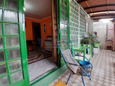 Casa com 3 Quartos à venda, 120m² no Roseira de São Sebastião, São José dos Pinhais