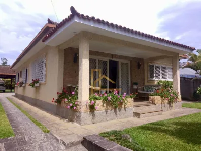 Casa com 3 Quartos à venda, 142m² no Várzea, Teresópolis