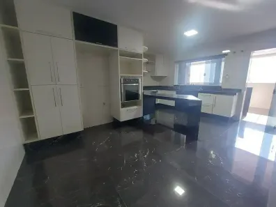 Casa com 3 Quartos à venda, 322m² no Vila Gustavo, São Paulo