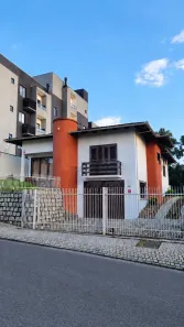com 3 Quartos à venda, 203m² no Atiradores, Joinville