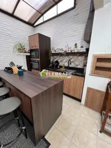 Sobrado com 3 Quartos à venda, 136m² no Guaíra, Curitiba