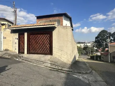 Sobrado com 3 Quartos para alugar, 233m² no Parque Guarani, São Paulo