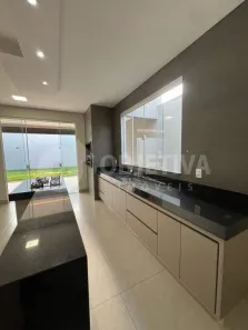 Casa com 3 Quartos à venda, 170m² no Jardim Sul, Uberlândia
