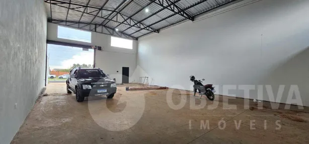 Galpão/Depósito/Armazém para alugar, 185m² no Aclimação, Uberlândia