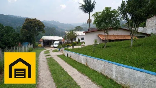 Fazenda/Sítio com 6 Quartos à venda, 560m² no Clube dos Oficiais, Suzano