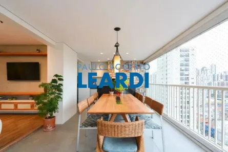 Apartamento com 3 Quartos à venda, 137m² no Vila Regente Feijó, São Paulo