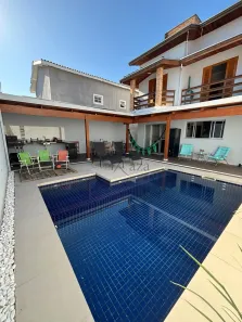 Sobrado com 3 Quartos à venda, 200m² no Loteamento Villa Branca, Jacareí
