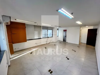 Sala Comercial à venda, 45m² no Indianópolis, São Paulo