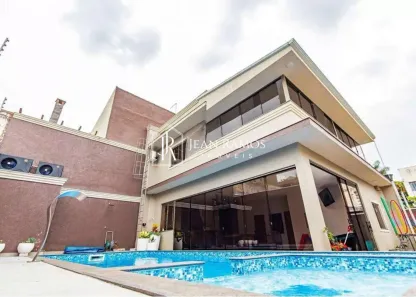 Sobrado com 6 Quartos à venda, 315m² no Uberaba, Curitiba