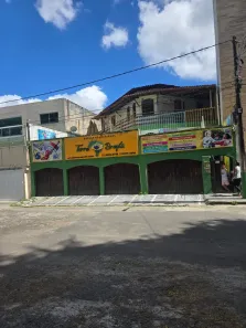 Casa com 4 Quartos para alugar, 250m² no Resgate, Salvador