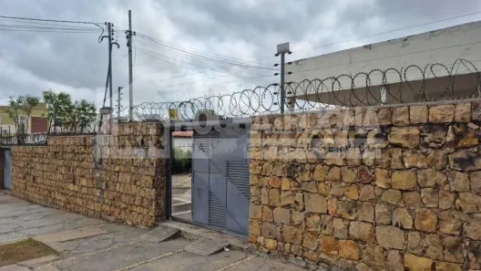 Imóvel Comercial com 3 Quartos para alugar, 300m² no Cristo Rei, Teresina