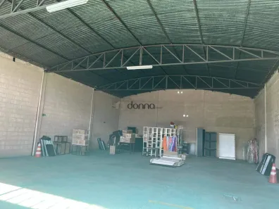 Ponto Comercial com 3 Quartos à venda, 104m² no Nossa Senhora da Abadia, Uberaba