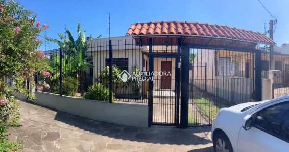 Casa com 3 Quartos para alugar, 156m² no Jardim Itu, Porto Alegre