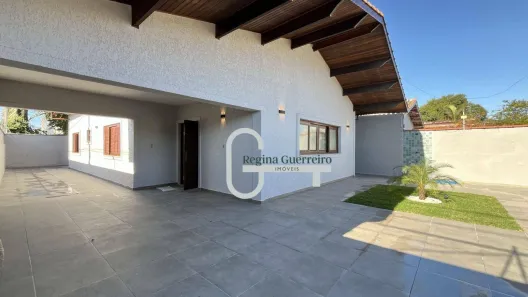 Casa com 3 Quartos à venda, 138m² no Bal Stella Maris, Peruíbe