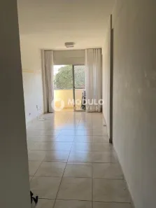 Apartamento com 3 Quartos à venda, 75m² no Dona Zulmira, Uberlândia