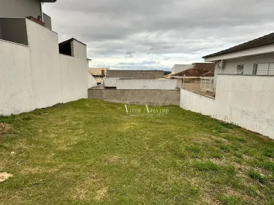 Lote/Terreno à venda, 300m² no Residencial Vasques Martins, Votorantim