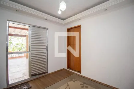 Casa com 5 Quartos à venda, 240m² no Vila Cavaton, São Paulo