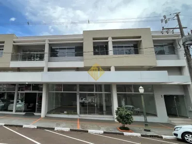para alugar, 560m² no Centro, Toledo