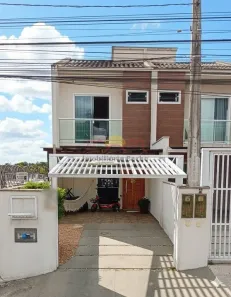 Casa com 3 Quartos à venda, 109m² no Floresta, Joinville