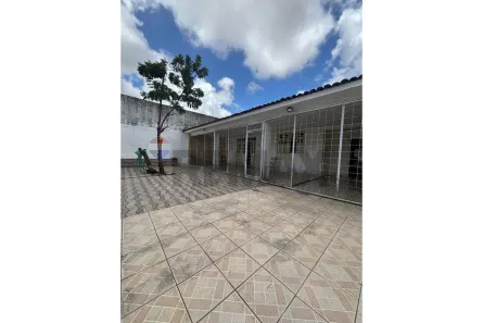 Casa com 3 Quartos à venda, 251m² no Cidade Universitária, Maceió