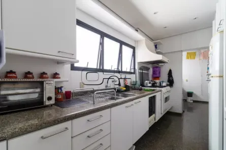 Apartamento com 3 Quartos para alugar, 215m² no Perdizes, São Paulo