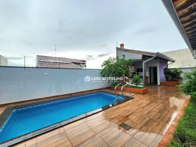 Casa com 4 Quartos à venda, 234m² no Jardim Estoril III, Bauru