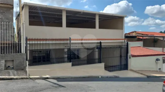 Casa com 3 Quartos à venda, 239m² no São Sebastião, Barra Mansa