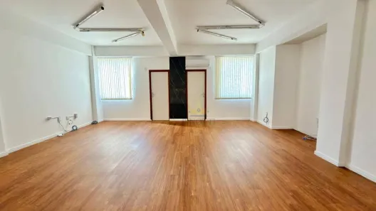 Sala Comercial para alugar, 48m² no Centro, Itajaí