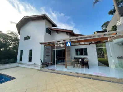 Sobrado com 4 Quartos à venda, 300m² no Caraguatá, Mairiporã